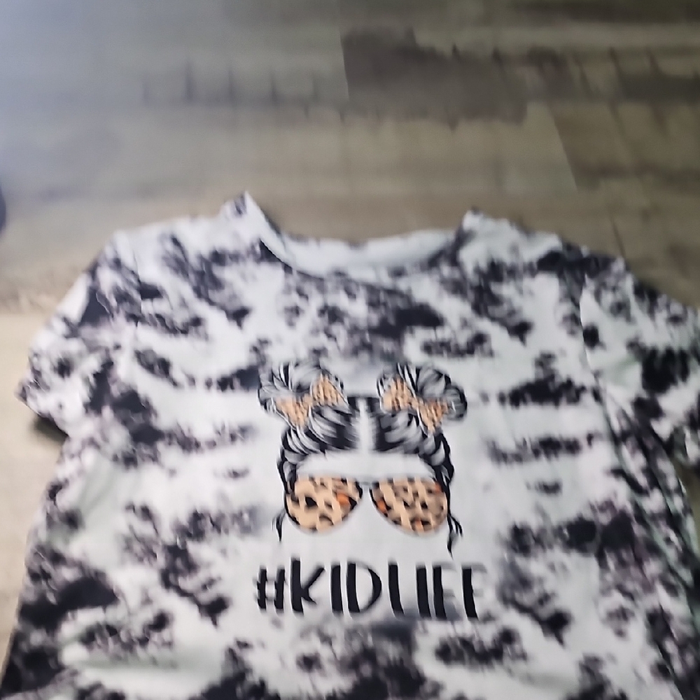 SHEIN Black and White Tie-Dye Kidlife Tee